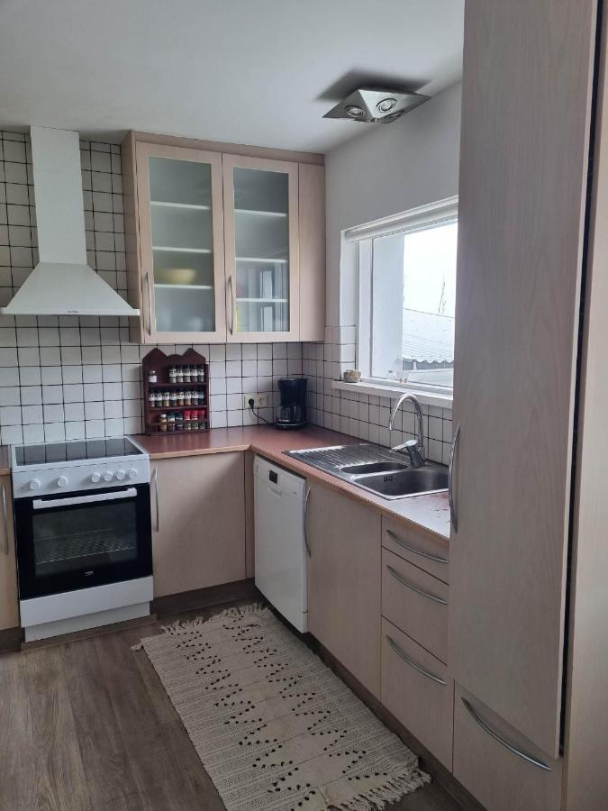 Guesthouse Maddy Húsavík Kültér fotó